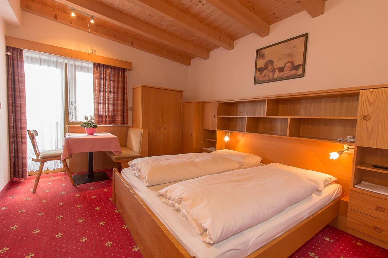 B&B Apartments La Palsa San Cassiano  Extérieur photo